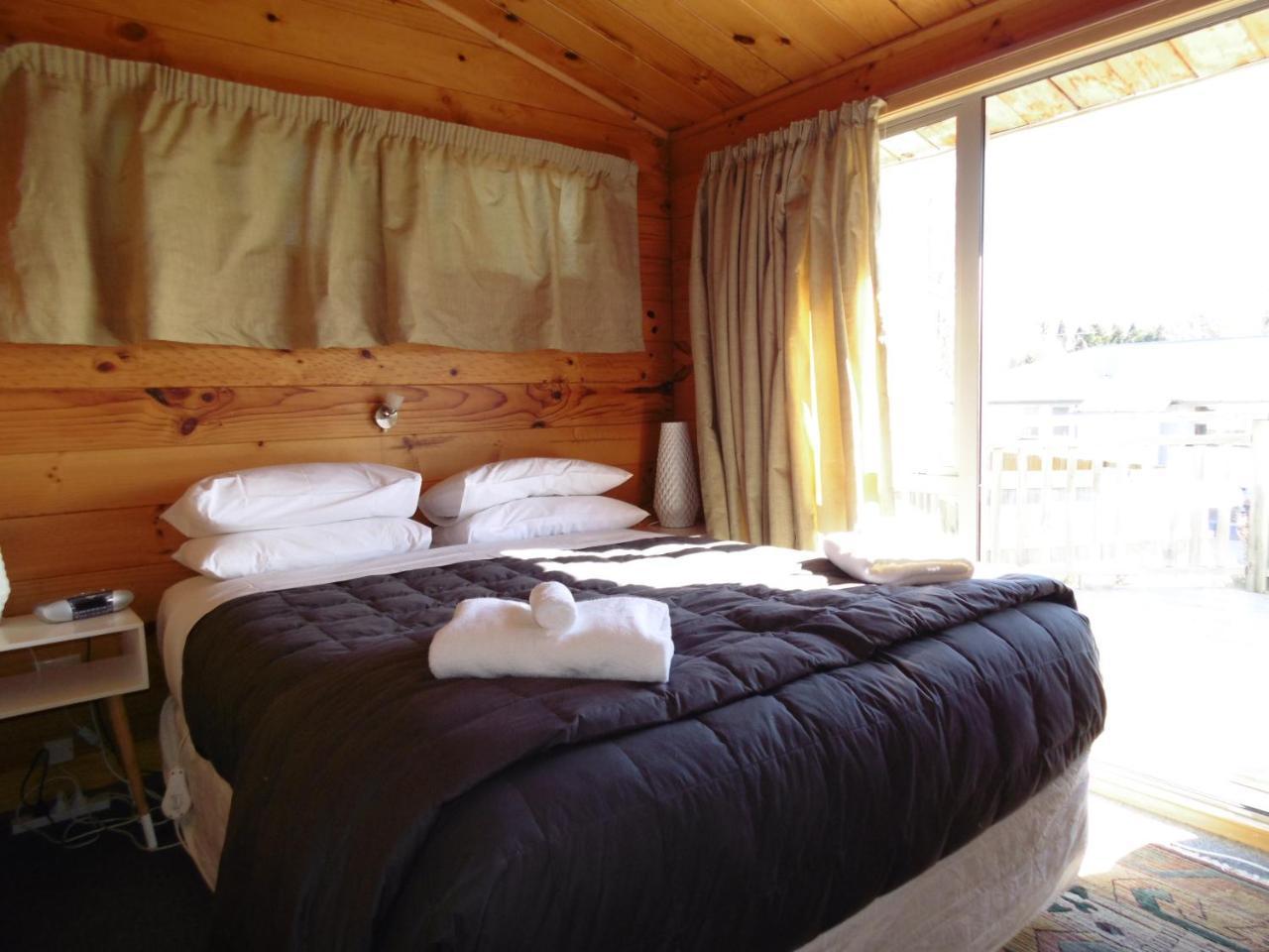 Bills Bach Villa Lake Tekapo Exterior photo